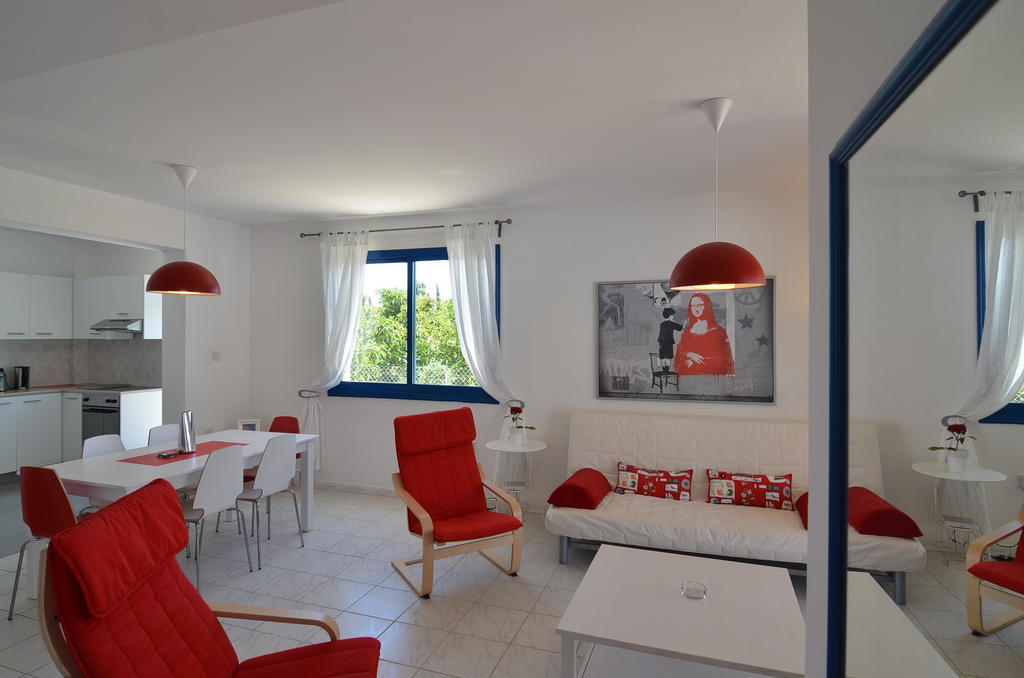 Sea Breeze Villas Argáka Szoba fotó