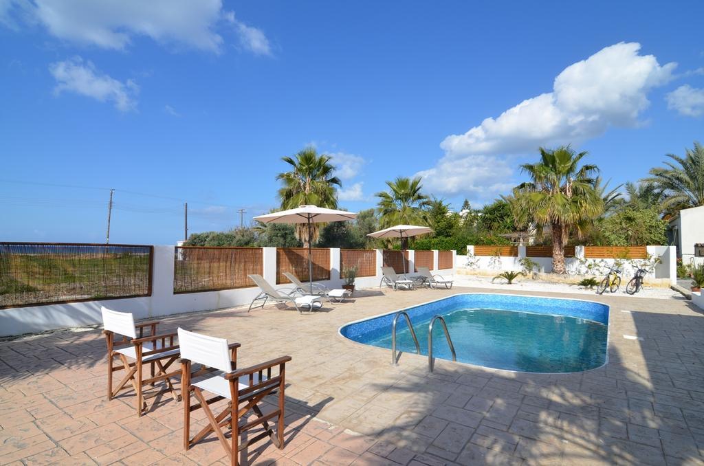 Sea Breeze Villas Argáka Szoba fotó